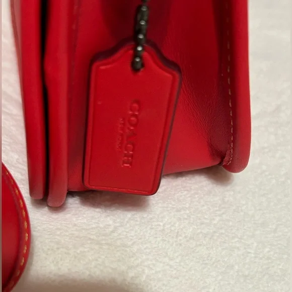 ♥️ ✨Coach Disney X Mickey Ears (New without Tags) Patricia Crossbody Bag♥️ - Picture 6 of 11